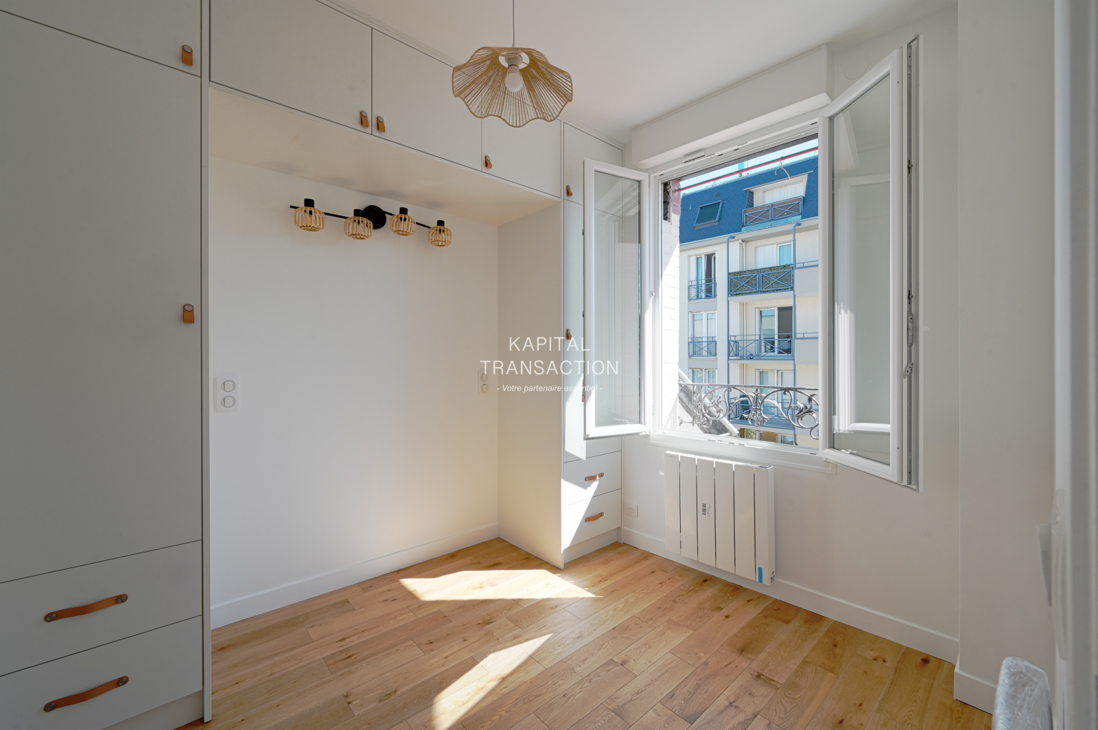 Image_, Appartement, Issy-les-Moulineaux, ref :V30006877